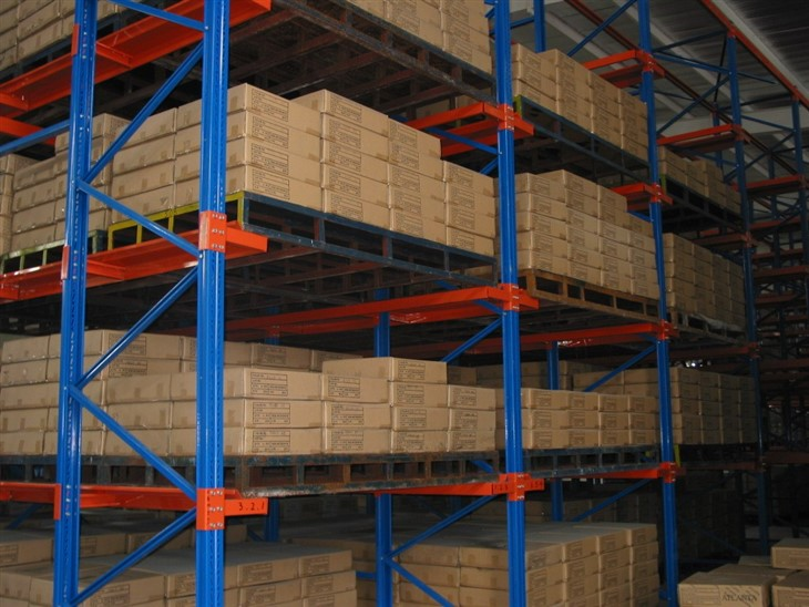 Forklift Drive in Racks